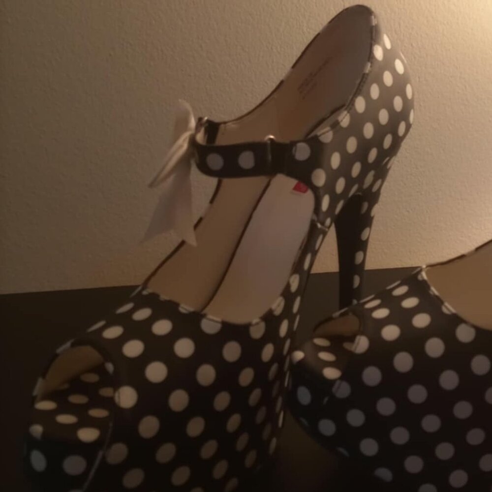 Bordello Heels Teeze Size 12 Polka Dot Flirty White Ribbon Bow